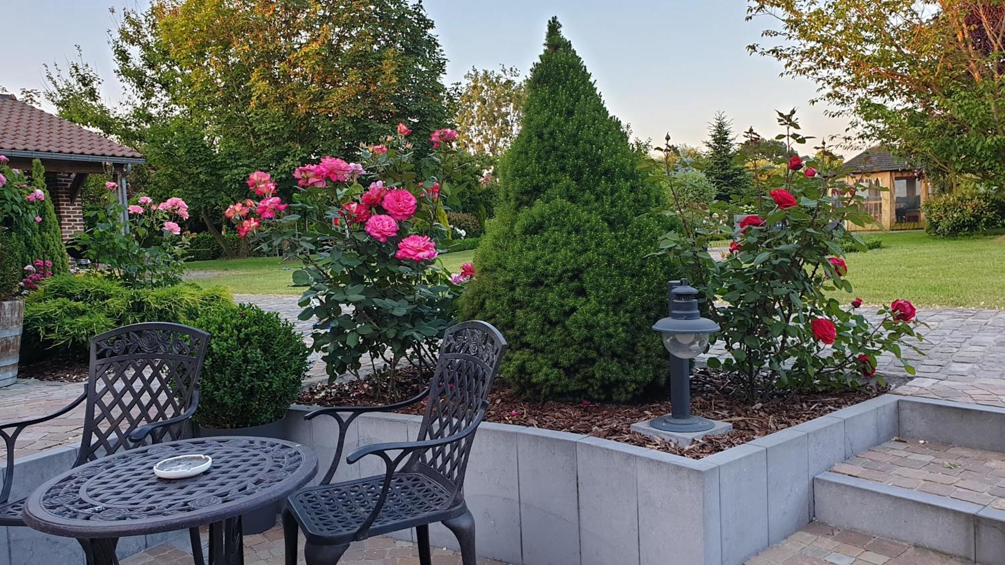 B&B Secret Garden Adults Only Voeren Eksteriør bilde